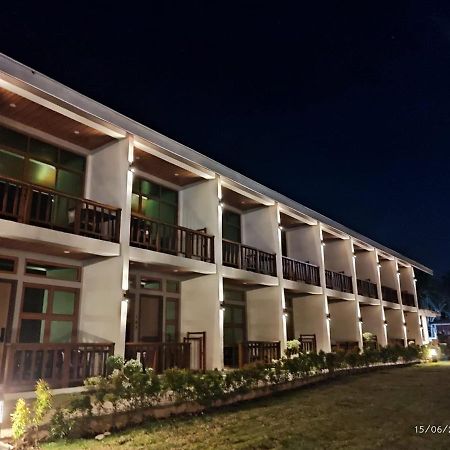 Bugnaw Si-E Beach Resort Bohol Exteriör bild